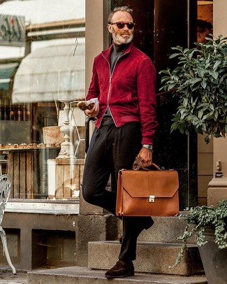 Как носить классические брюки с бомбером мужчине