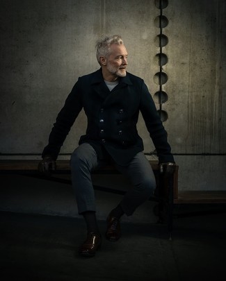 Как носить классические брюки с полупальто