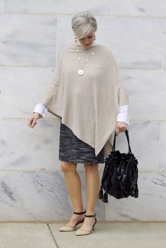 Как носить классическую рубашку с пончо