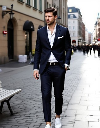 Как носить классическую рубашку с костюмом