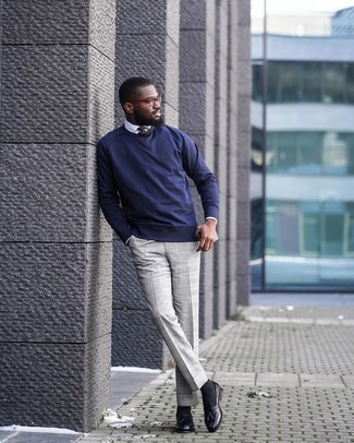 Как носить классическую рубашку с свитшотем мужчине