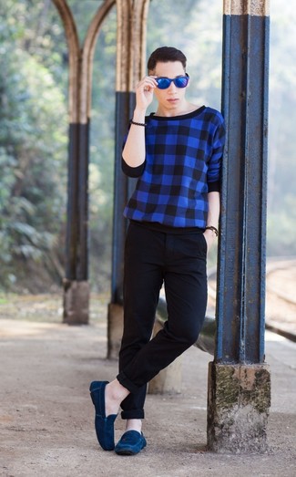 Как носить мокасины с свитером с круглым вырезом мужчине