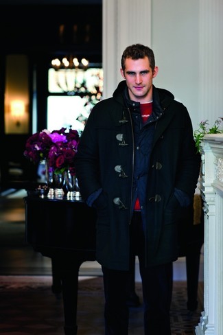 Как носить дафлкот с свитером с круглым вырезом мужчине