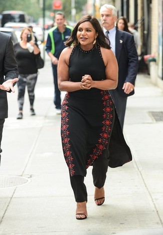 С чем носить блузку с вышивкой