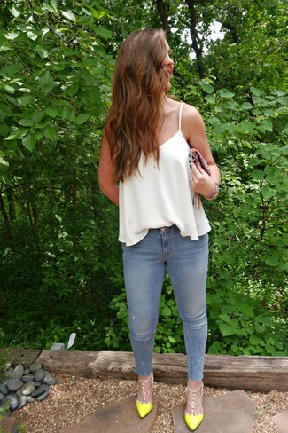 С чем носить клатч с вышивкой