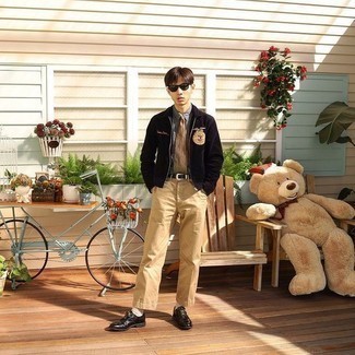 С чем носить куртку с вышивкой мужчине