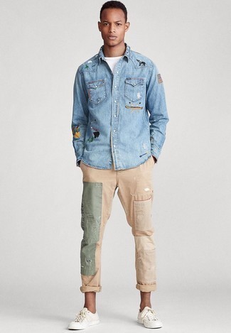 С чем носить рубашку с вышивкой мужчине