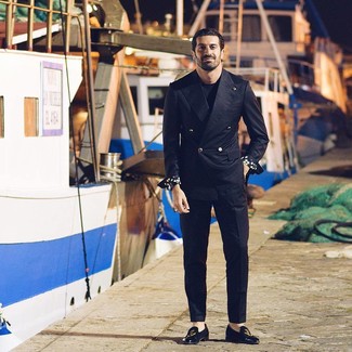 С чем носить замшевые лоферы с вышивкой мужчине