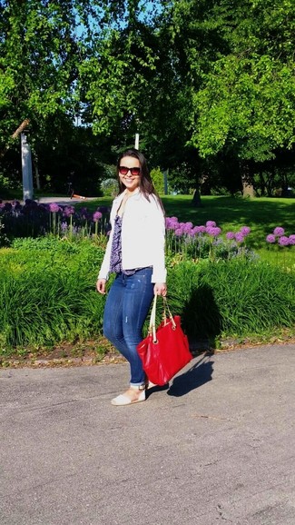 Как носить эспадрильи с джинсовой курткой женщине