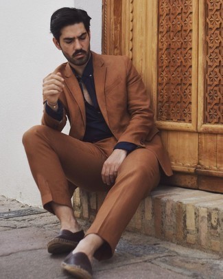 Как носить эспадрильи с классической рубашкой мужчине