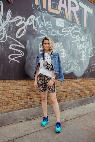 С чем носить поясную сумку