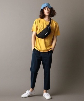 С чем носить поясную сумку мужчине