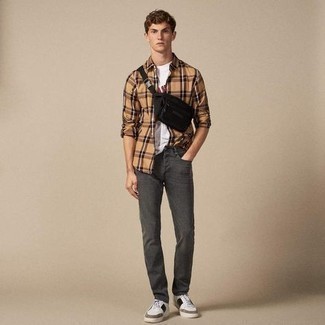 С чем носить поясную сумку мужчине