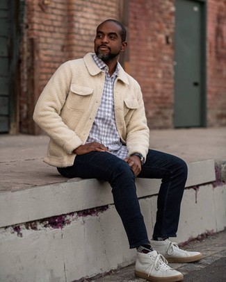 С чем носить флисовую куртку-рубашку мужчине