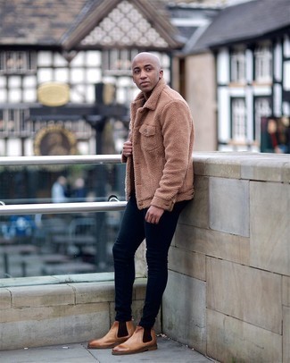 С чем носить флисовую куртку-рубашку мужчине