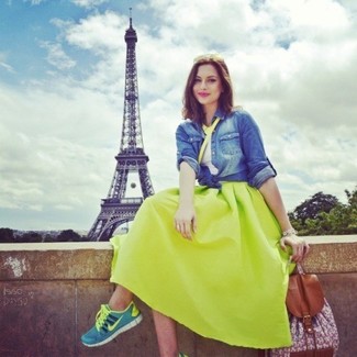 С чем носить рюкзак с цветочным принтом женщине