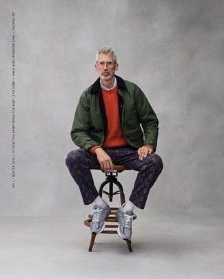 С чем носить брюки с цветочным принтом мужчине