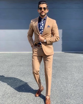 С чем носить галстук с цветочным принтом мужчине