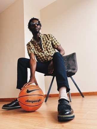 С чем носить лоферы c бахромой мужчине