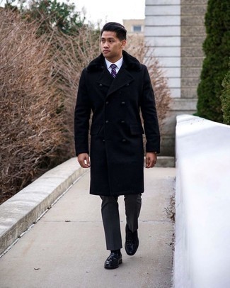 С чем носить пальто с меховым воротником мужчине