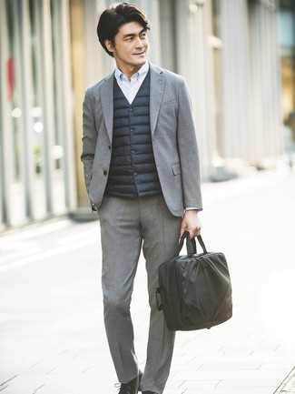 Как носить куртку без рукавов с костюмом