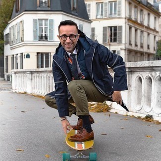 Как носить куртку без рукавов с ветровкой мужчине