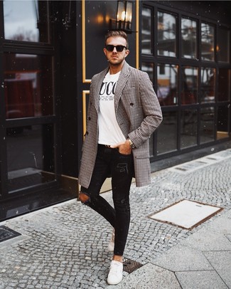 С чем носить пальто в мелкую клетку мужчине