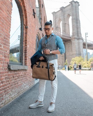 С чем носить пальто в мелкую клетку мужчине