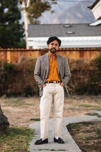 С чем носить куртку в мелкую клетку мужчине