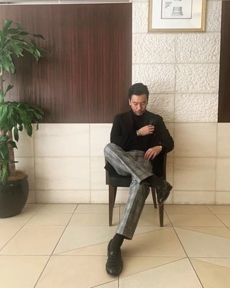 С чем носить брюки в мелкую клетку мужчине