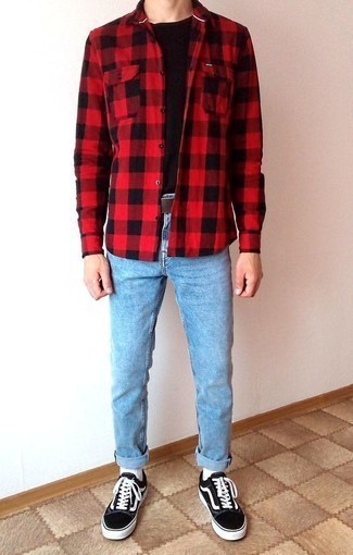 С чем носить рубашку в мелкую клетку мужчине