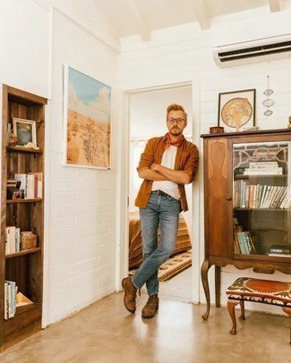 С чем носить золотую бандану мужчине