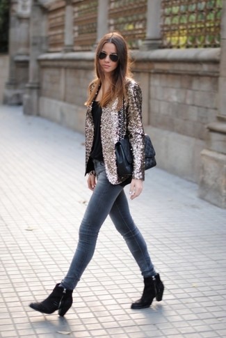 Какие ботильоны носить с золотым пиджаком