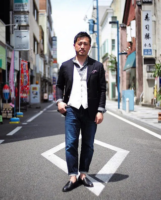 С чем носить золотой браслет мужчине