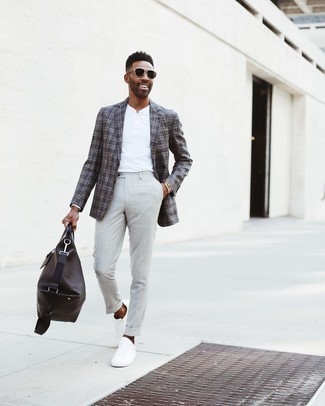 С чем носить золотой браслет мужчине