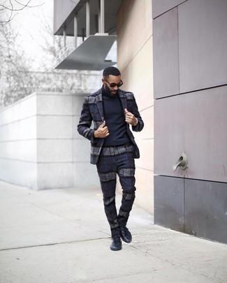 С чем носить золотой браслет мужчине