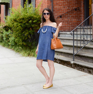 С чем носить золотые туфли на плоской подошве