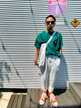 С чем носить золотые высокие кеды мужчине