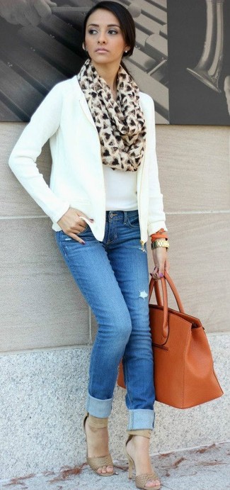 С чем носить золотую кожаную большую сумку