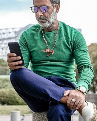 С чем носить зелено-красные часы мужчине