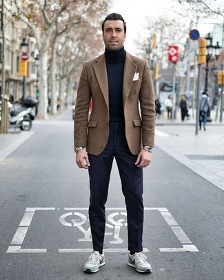 Какие пиджаки носить с зелеными кроссовками мужчине