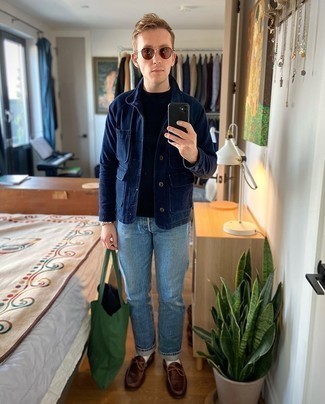 С чем носить зеленую сумку из плотной ткани мужчине