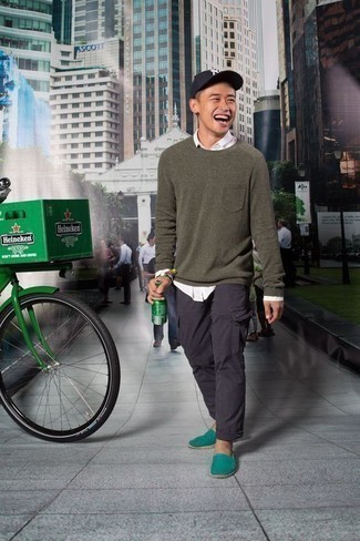 С чем носить зеленые эспадрильи из плотной ткани мужчине