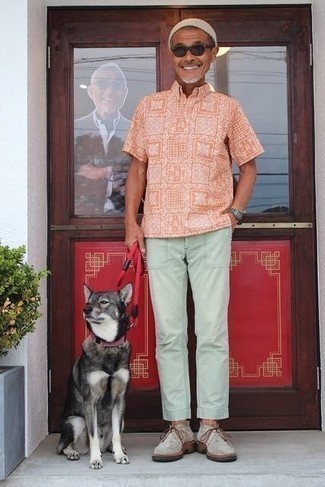 Какие ботинки дезерты носить с зелеными брюками чинос