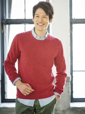 С чем носить зеленые брюки чинос