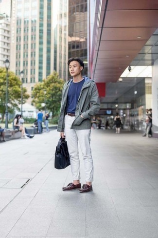 С чем носить зеленую куртку мужчине