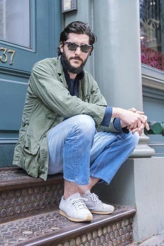 С чем носить зеленую куртку мужчине