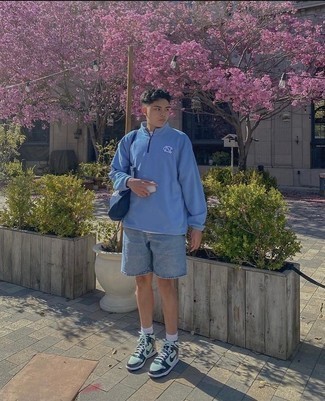 С чем носить зеленые кожаные кеды мужчине