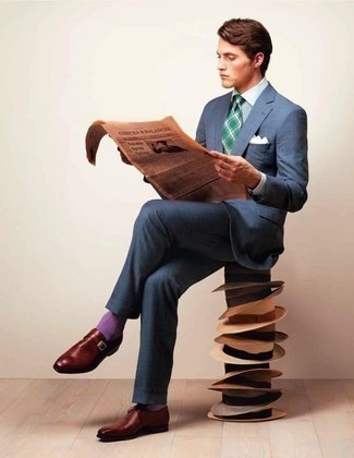 С чем носить зеленый галстук в шотландскую клетку мужчине