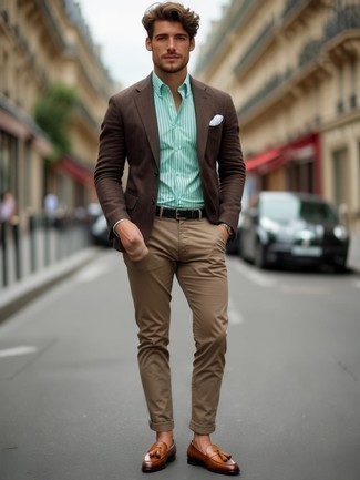 С чем носить зеленую рубашку мужчине